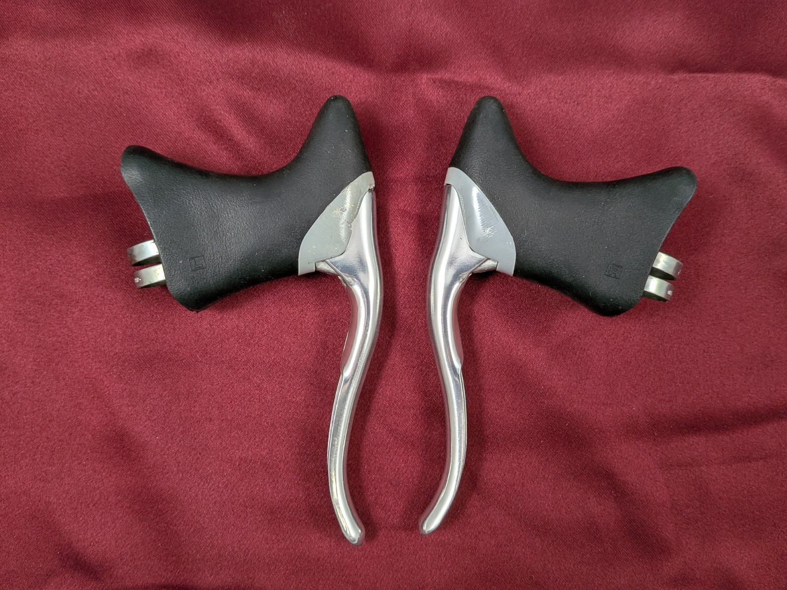Shimano Super SLR BL-R400 Aero Road Brake Lever Set Silver F&R Black Hoods BL74