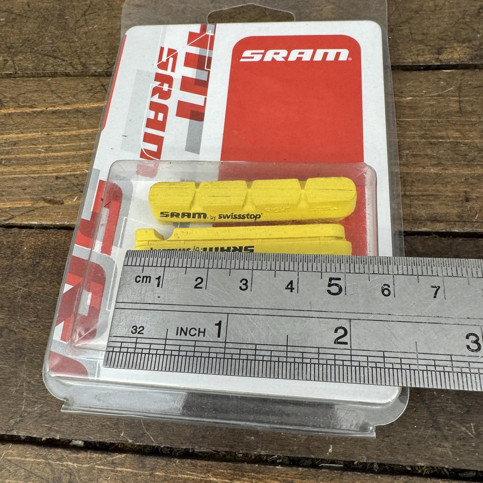 SRAM Road Brake Pad Inserts Yellow Carbon Rim SwissStop 11.5115.000.010