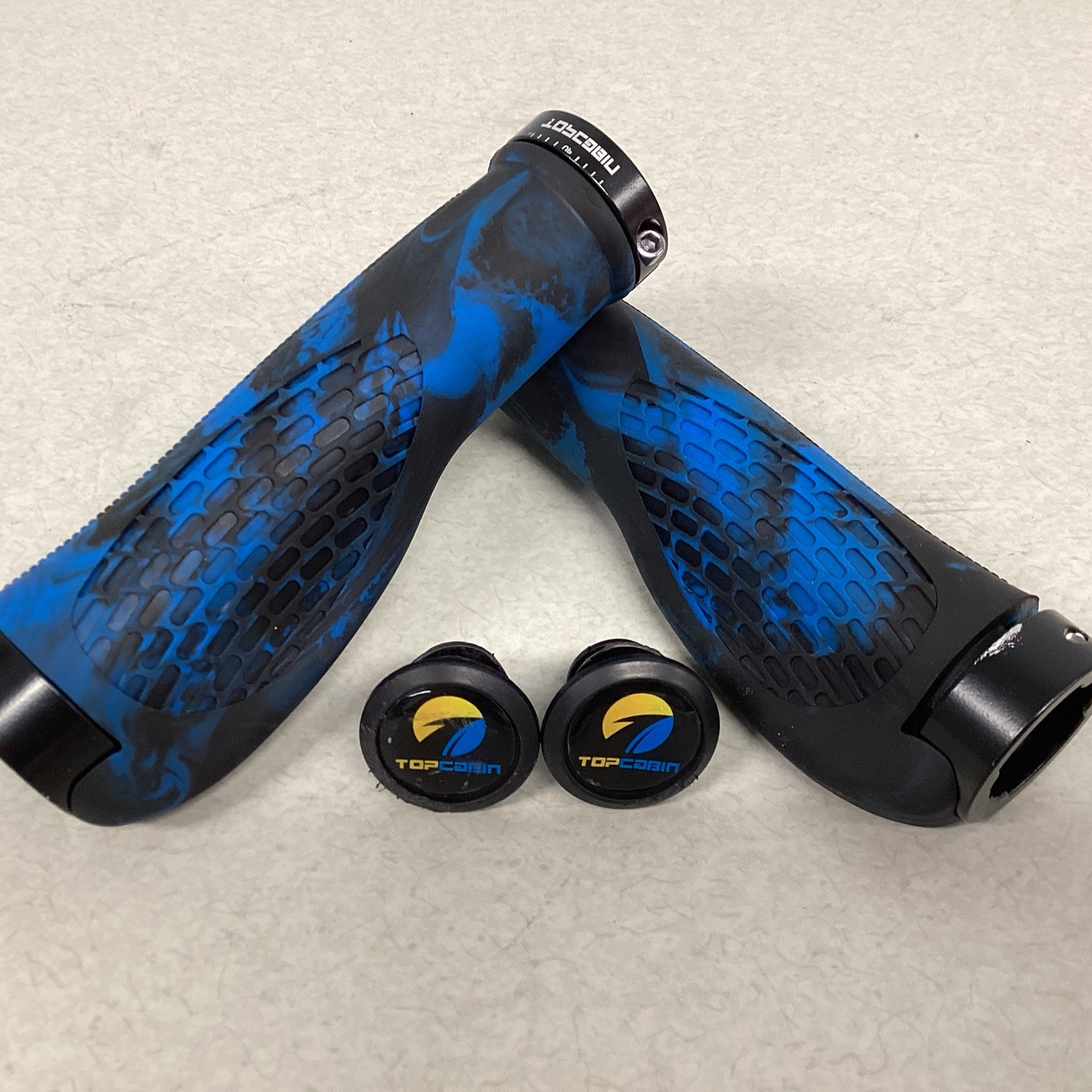 TOPCABIN Ergonomic Bike Grips Widen Holding Rubber Grips Rubber Blue (1 Pair)