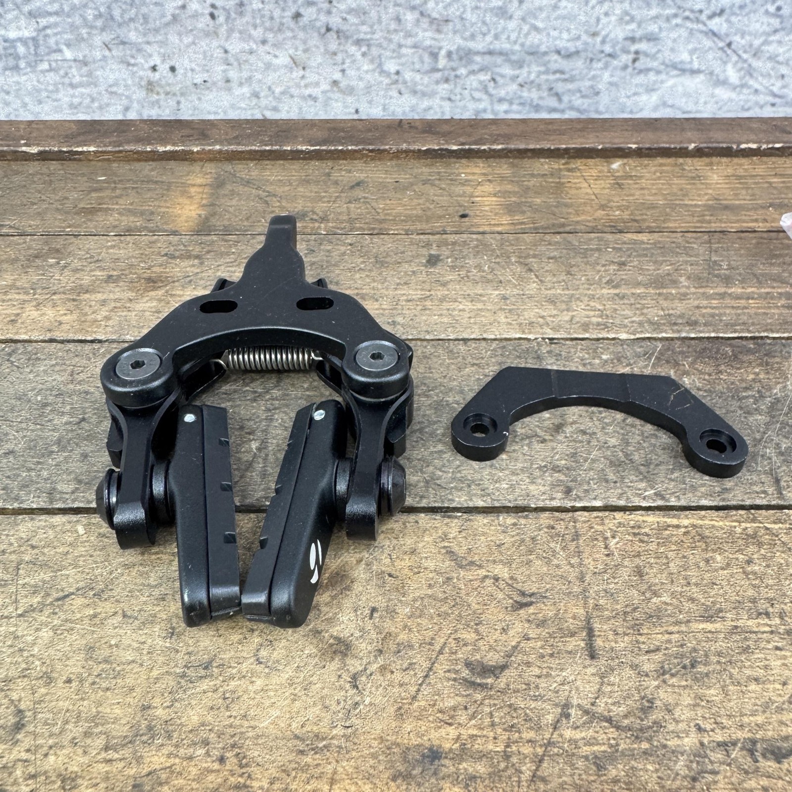 Bontrager Direct Mount Brake Caliper Road Bike Black Aero TT Tri Race 130g