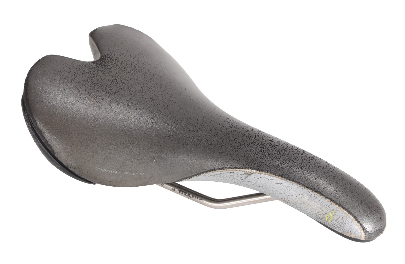 Fizik Aliante Titanio Road Bike Saddle 142mm Black 7 x 7mm Titanium Rail MTB