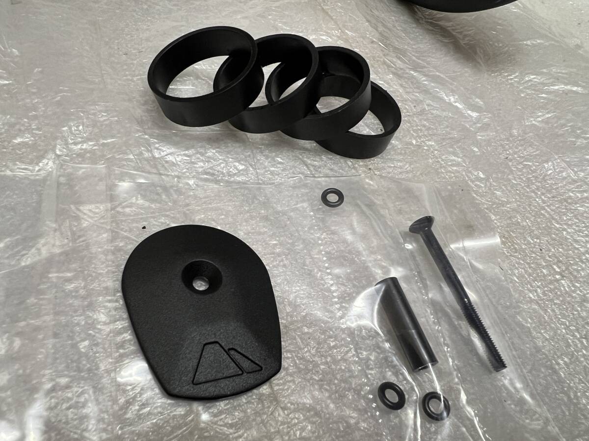 Canyon CP0030 CF CX Carbon Integrated Handlebar 430x120mm 1-1/4″ New OEM Bike