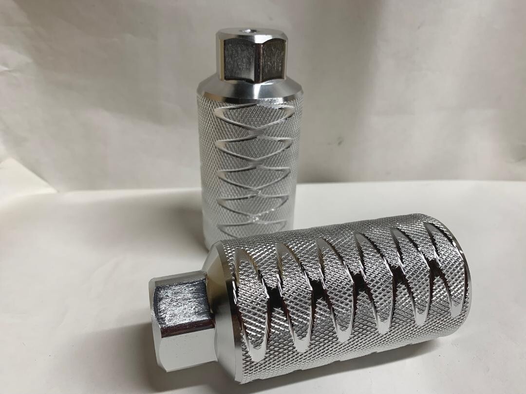 SILVER/CHROME Bicycle Alloy Front Pegs 26T x 4-1/2″ x 2″ Cruiser BMX Bikes
