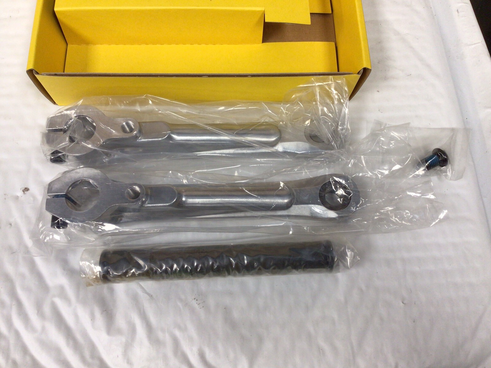 GT Power Series Polished Alloy Crank Set Without Chainring 175mm 22mm