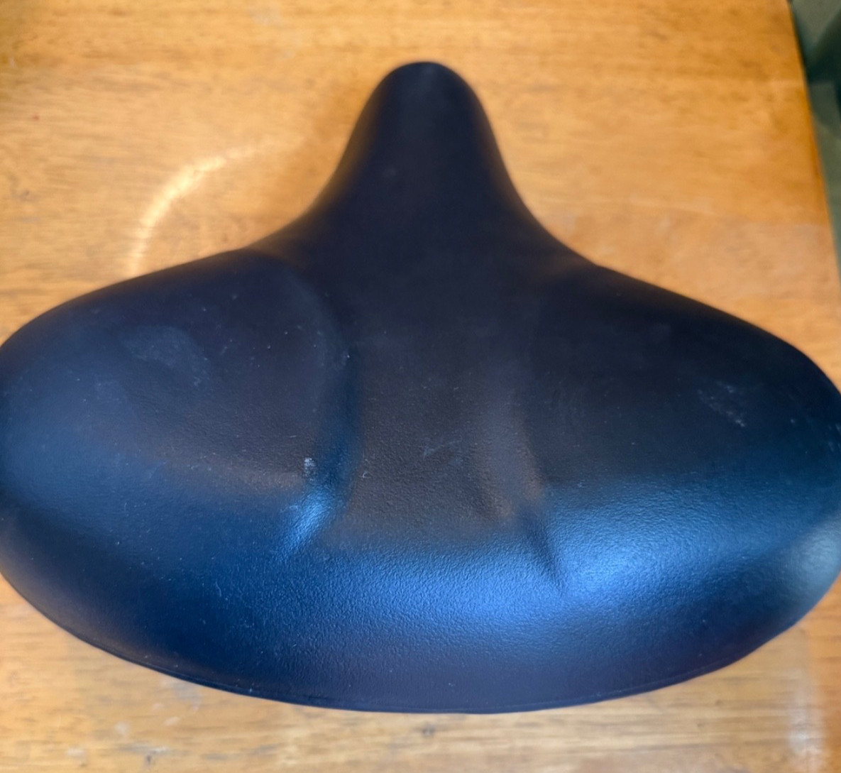 Viscount 7141 HD Spring Extra Wide Cruiser Saddle Black 270mm x 270mm NEW