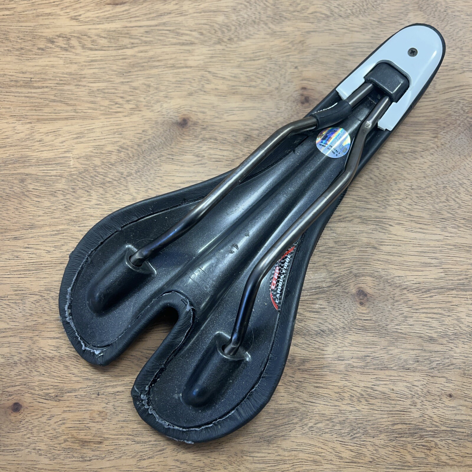 Selle San Marco Kuota TriathGel T-X)TX-CO Carbon Saddle 132x280mm