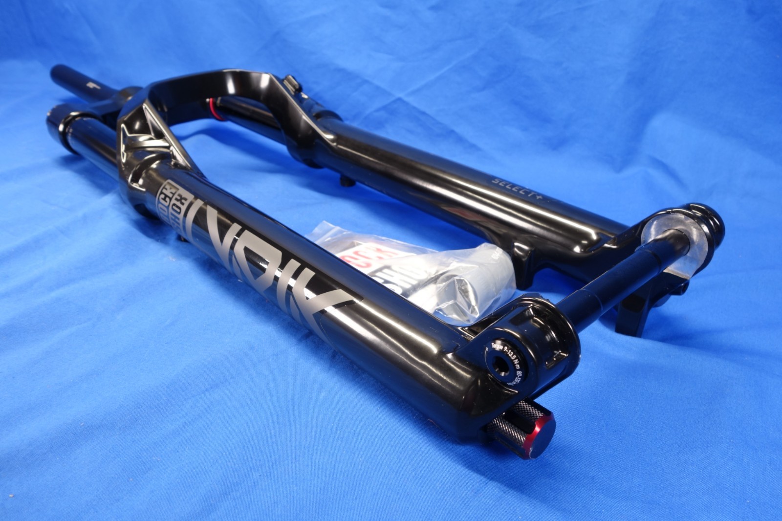New RockShox Lyrik Select+ 29″ MTB Fork, 140mm Travel, Boost, Charger 3.1 RC2