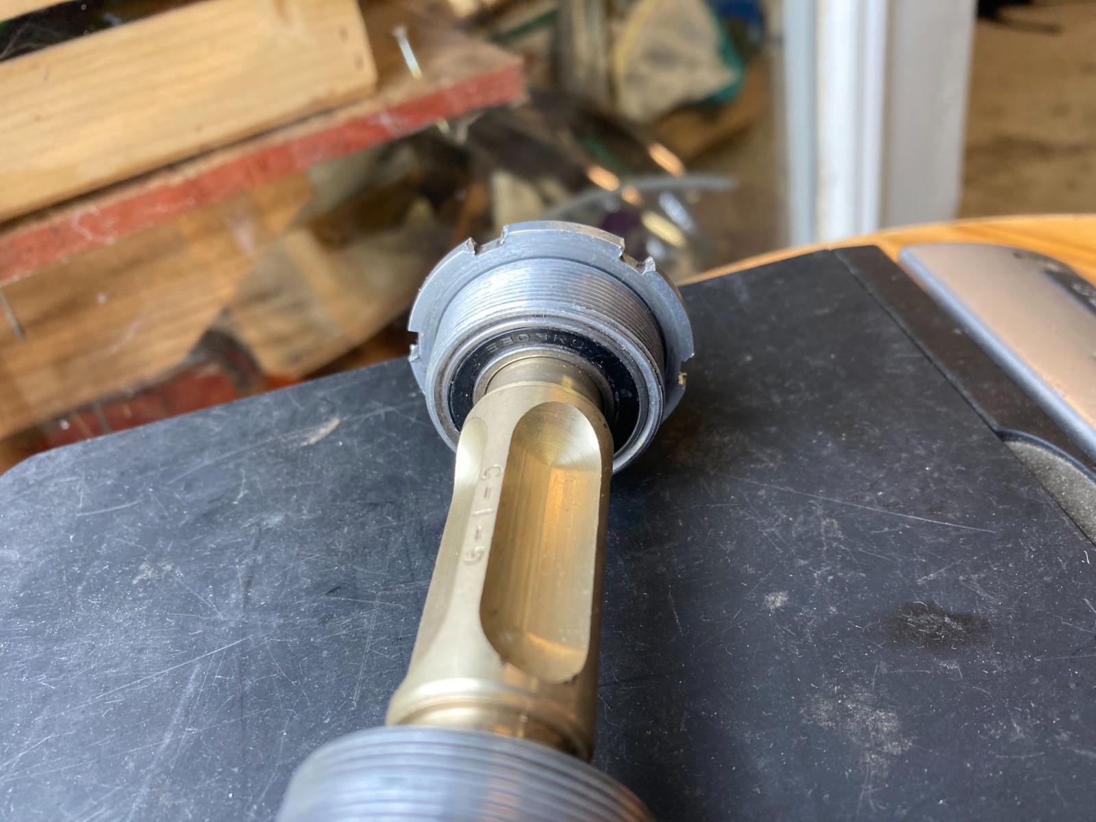 Sampson Stratics Titanium Bottom Bracket BSA 68mm x 122.5mm