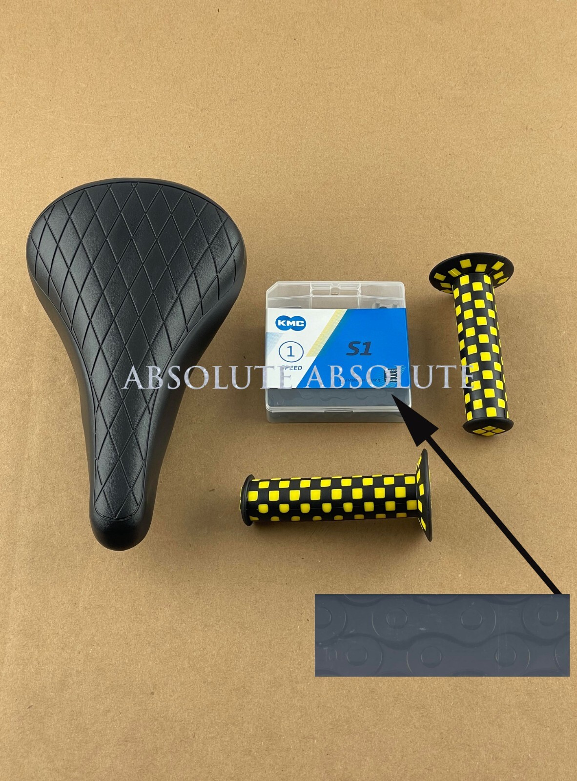 DIAMOND STITCHED BMX BIKE SADDLE W/ BMX KMC CHAIN &BLACK/YELLOW CHECKER GRIPS
