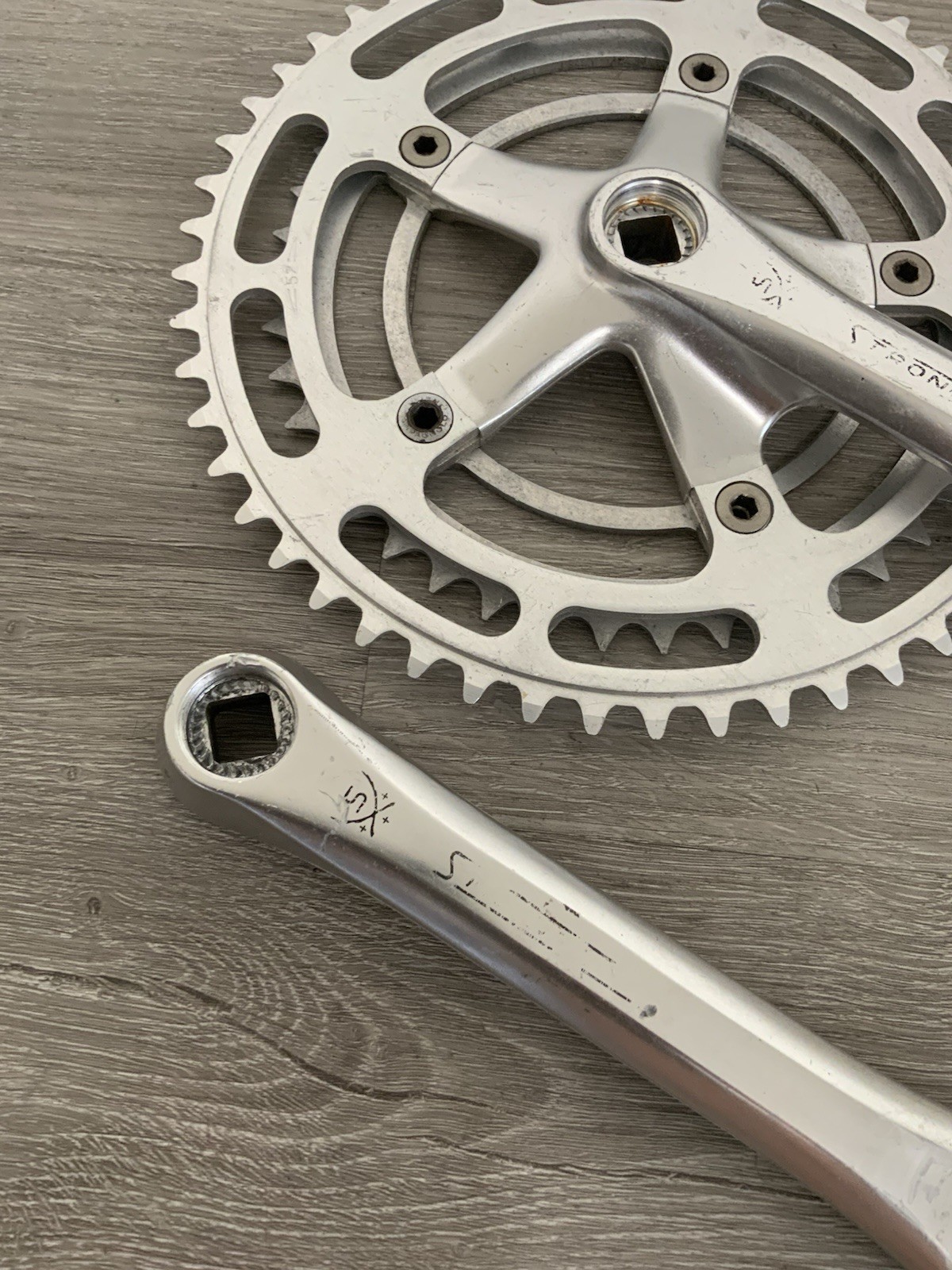 STRONGLIGHT CRANKSET 170 MM DOUBLE 52-42T 9/16 PEDAL THREADS 6, 7 OR 8 SPEED