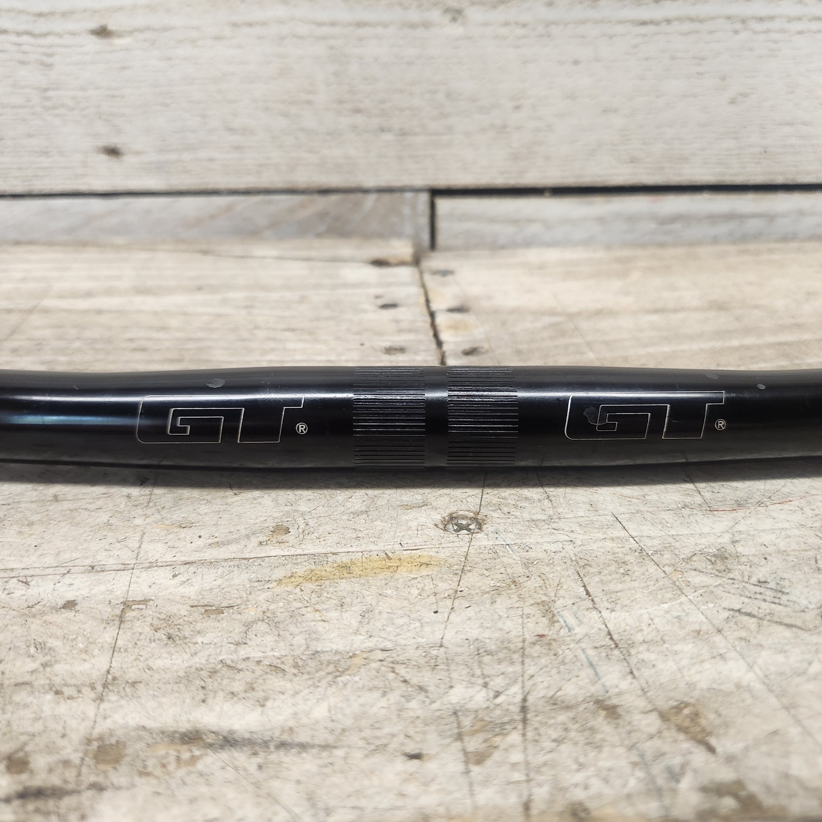 Vintage 1990s GT Mountain Bike Handlebar 25.4mm Clamp 560mm Wide Black Alloy MTB