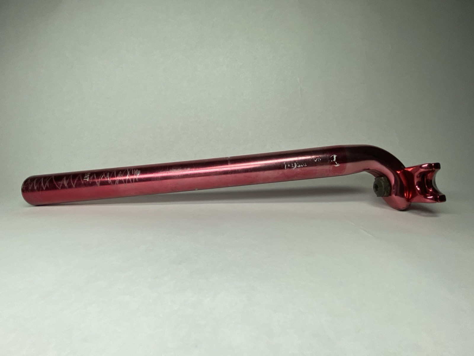 Vintage Barracuda Kalloy 27.2mm Seatpost Red Anodized Single Bolt MTB 350mm