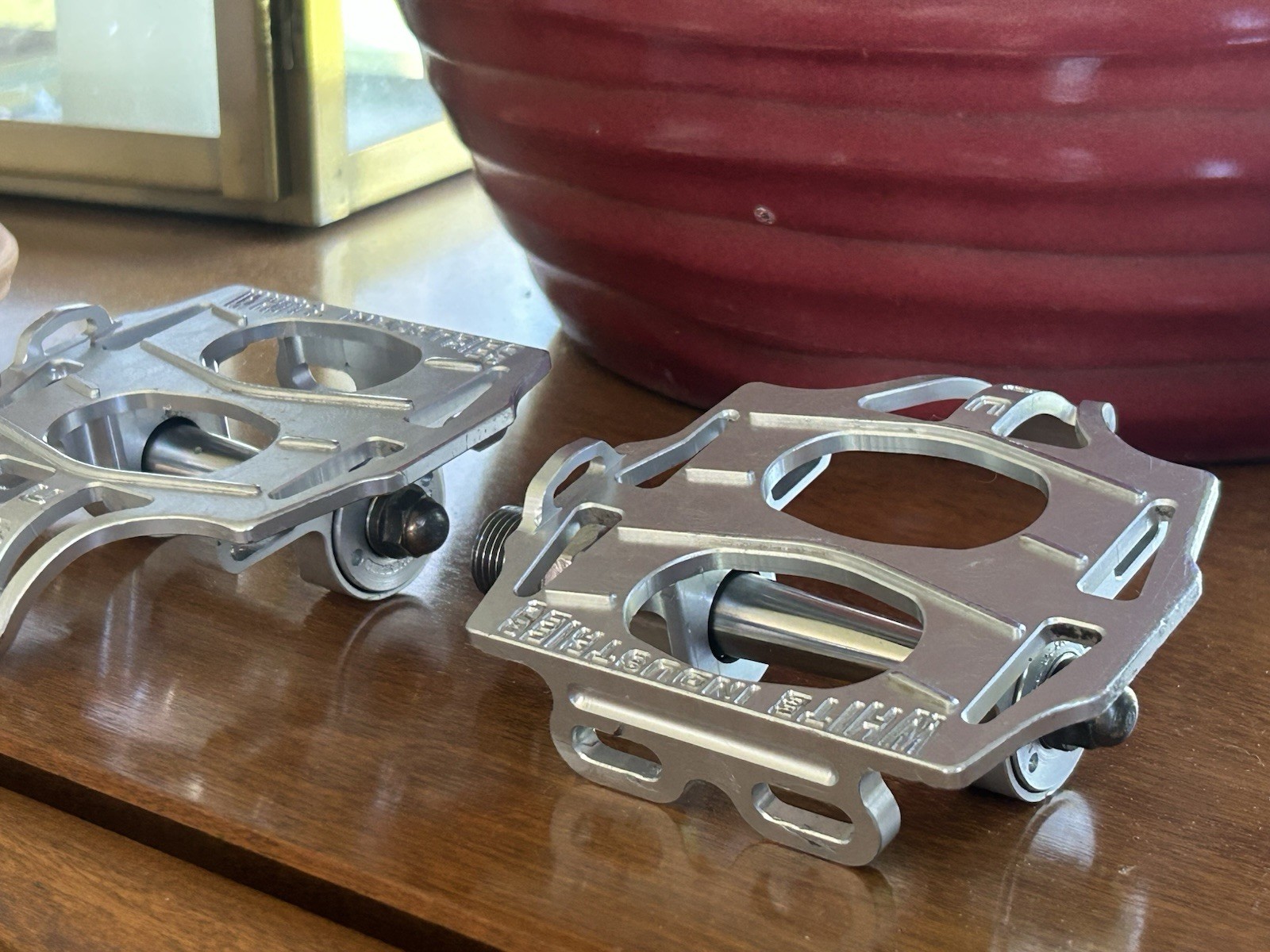 White Industries Urban Platform pedals