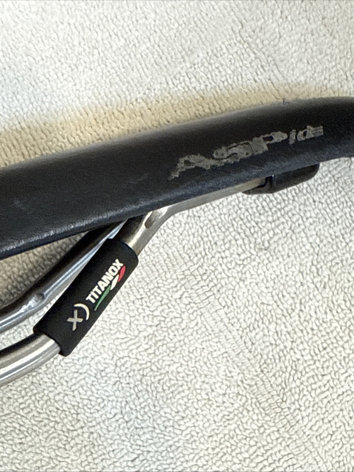 Selle San Marco Aspide Racing Saddle- Ti Rails – Size W 132mm x L 277mm