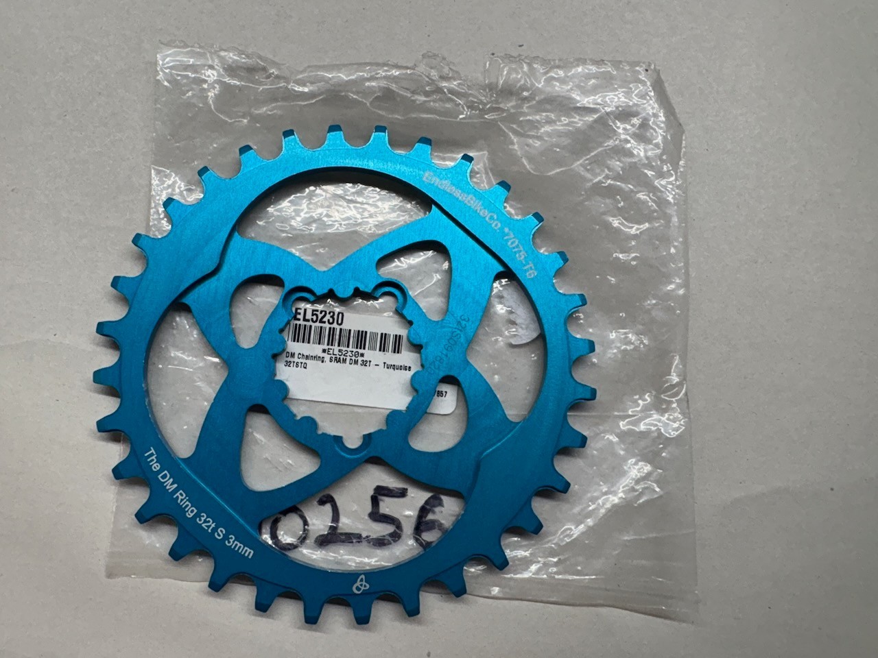 Endless Bike 32T Chainring, 3mm Offset, SRAM 3-Bolt Direct Mount 32T Turquoise