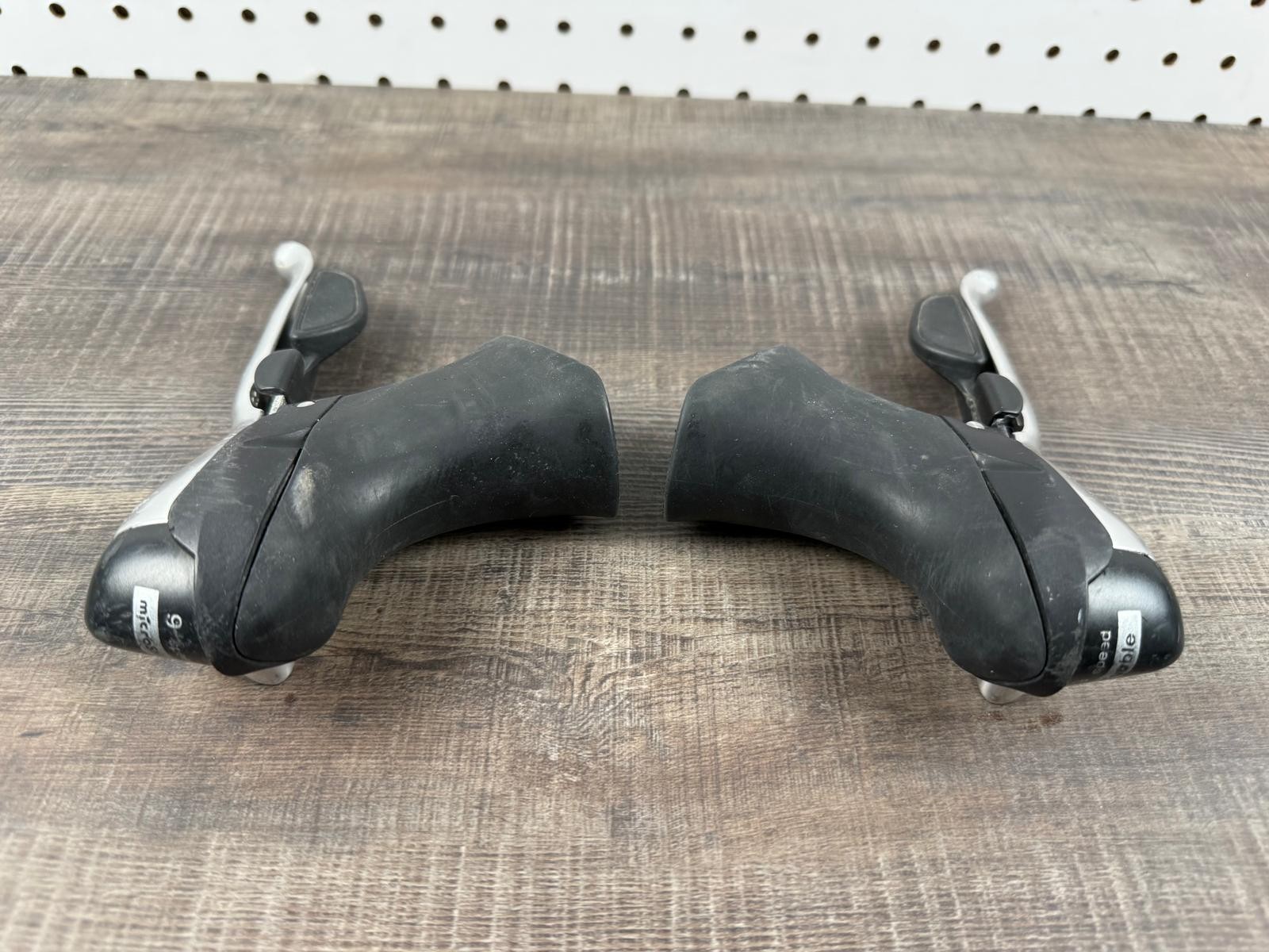 MicroShift R9 Dual Control Shift/Brake Levers Set 9 Speed Shimano