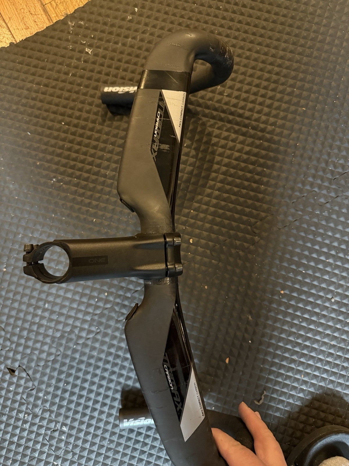 Vision Trimax Aero Drop Bar 40cm stem not included