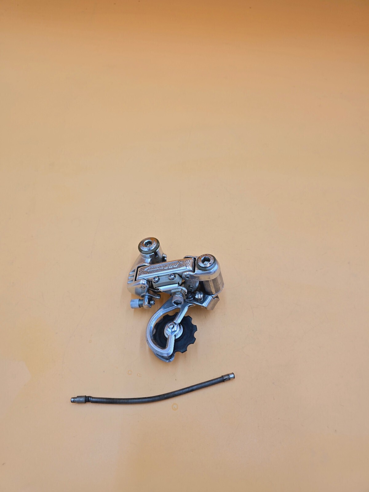 Rear Derailleur Shimano 600 Arabesque Cable Guide Rear Derailleur RD-6200 Vintage