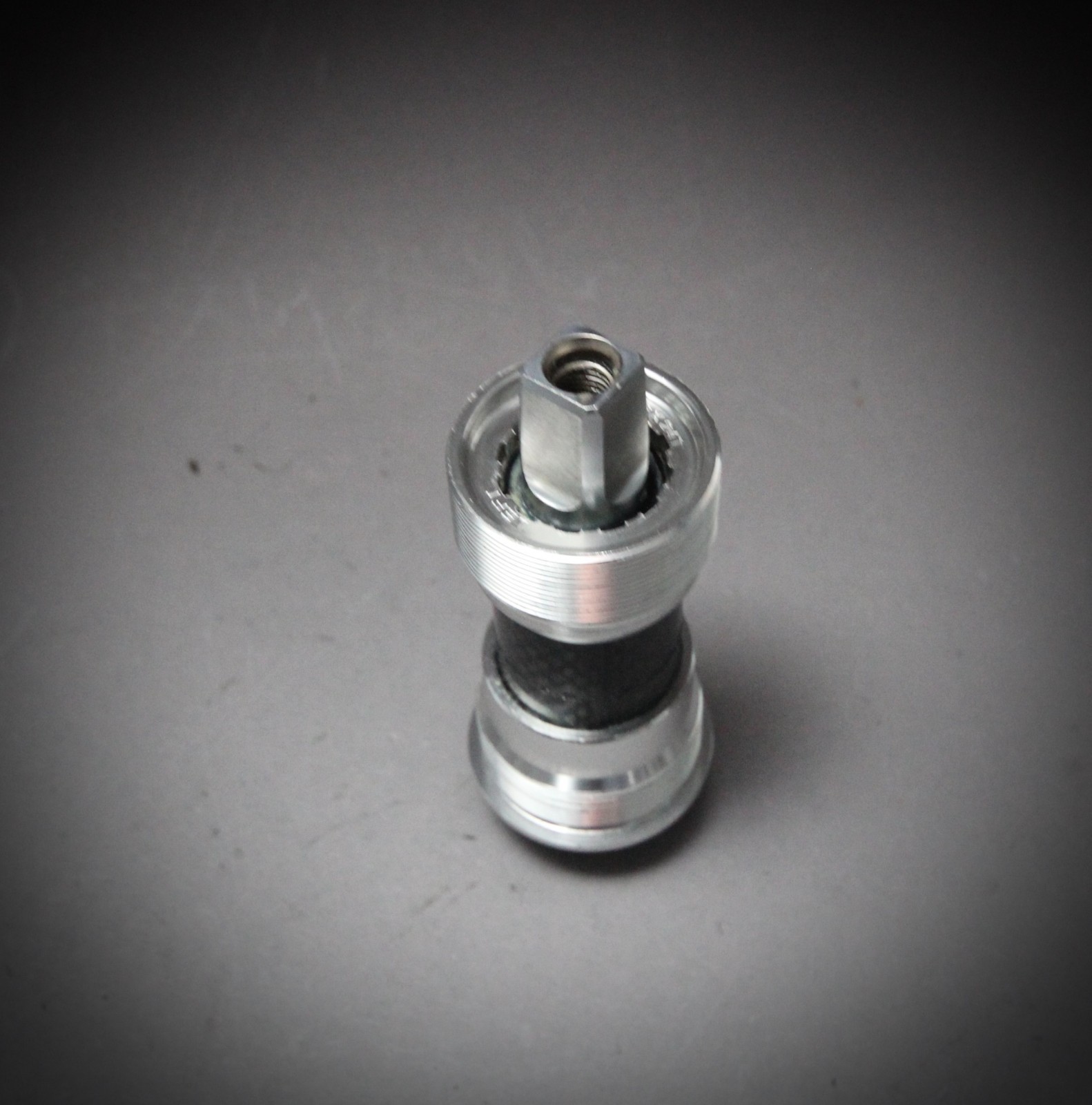 Campagnolo Record Carbon Bottom Bracket / ITA / 102mm / BB99-RE02IT #VELOWIZARD