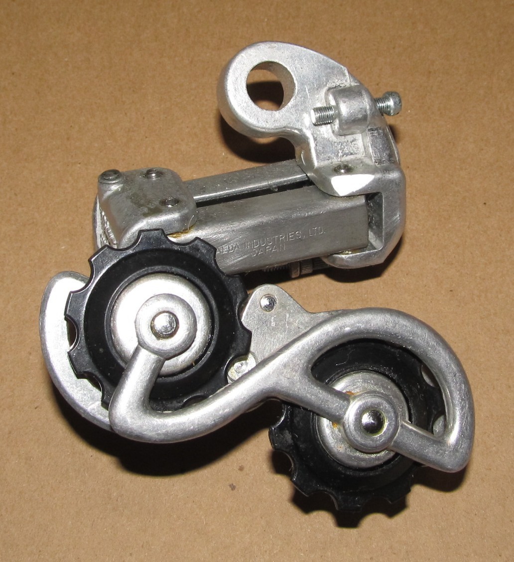 NOS Suntour V Short Cage Rear Derailleur Missing Anchor Bolt, NEW Old Stock