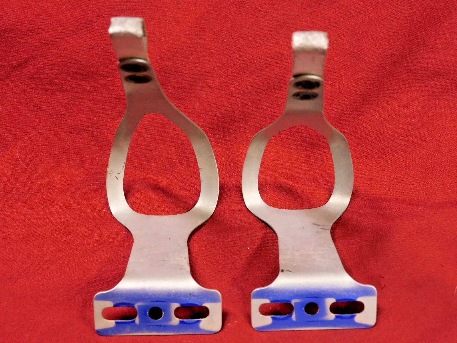 Vintage Early 1980’s Silver ALE Size Large Silver Alloy Toe Clips 28 Grams