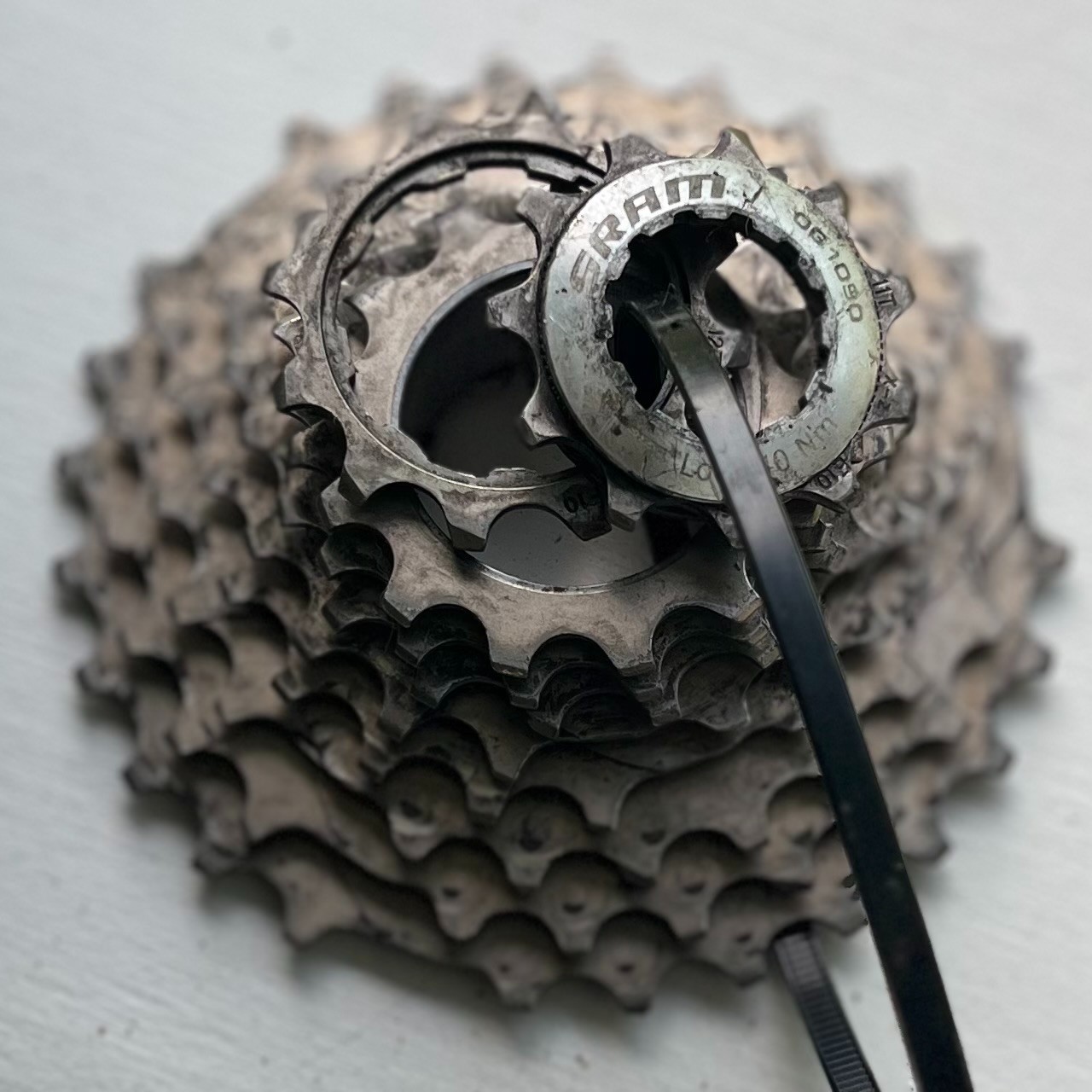 SRAM Red OG-1090 10 Speed Road Bike Cassette 11-28T PowerDome Shimano HG