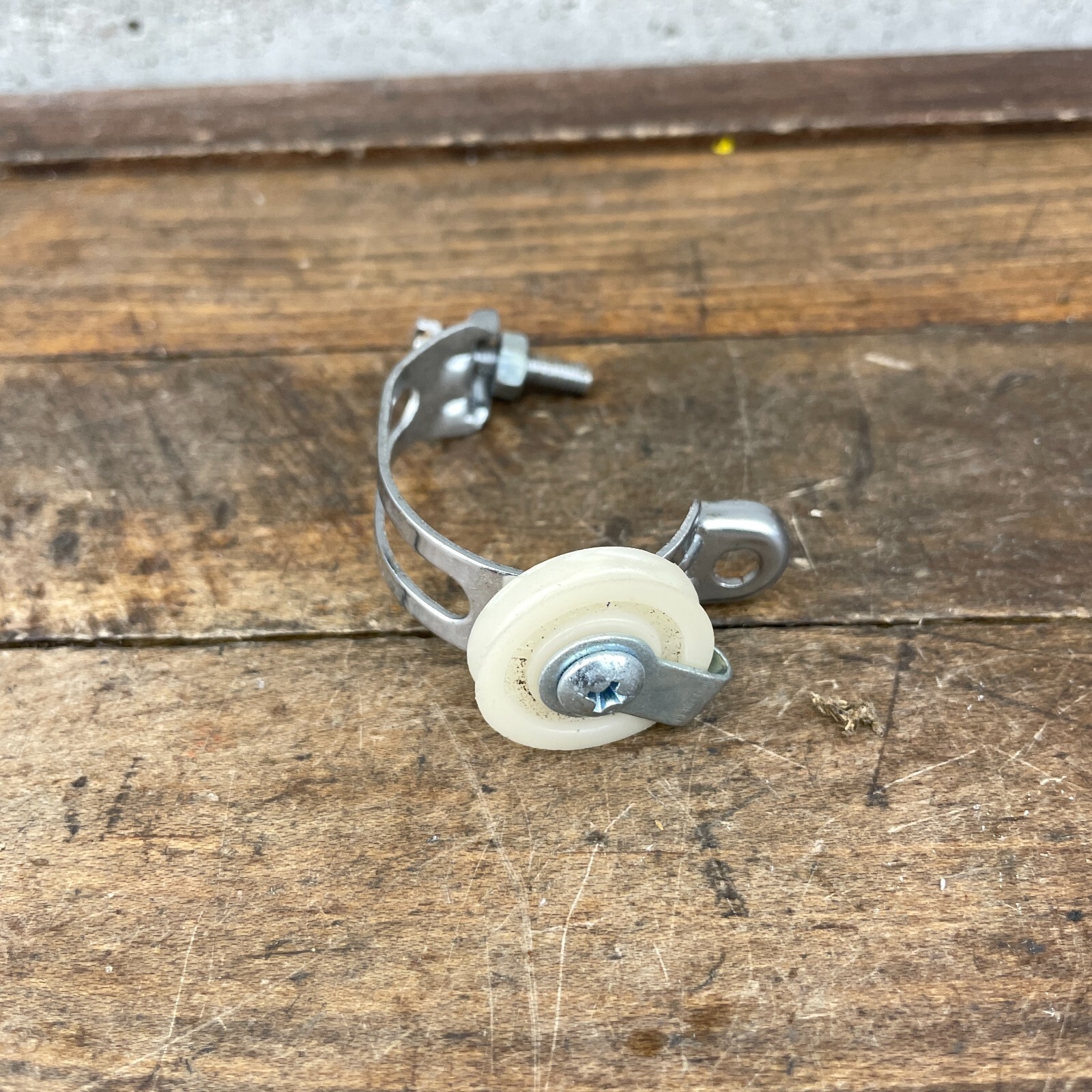 Vintage Suntour Downtube Cable Guide Pulley Clamp On 28.6 mm Road Bike C5