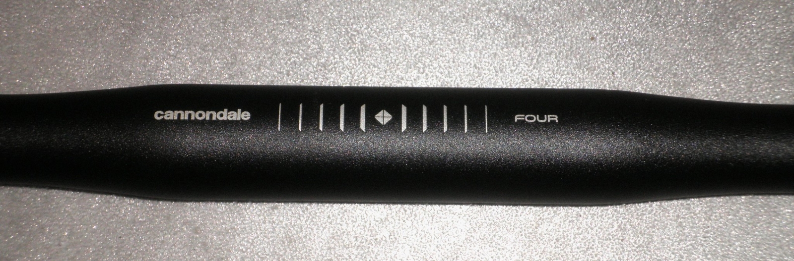 CANNONDALE «FOUR» 640mm ROAD BICYCLE DROP BAR HANDLEBAR BIKE PARTS 61-4