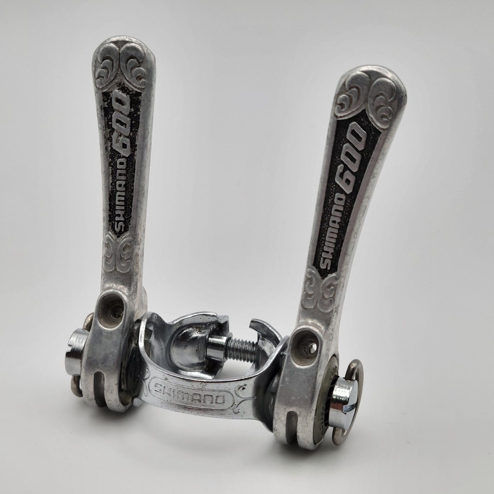 Vintage Shimano 600 Arabesque 28.6 mm Downtube Shifters Friction