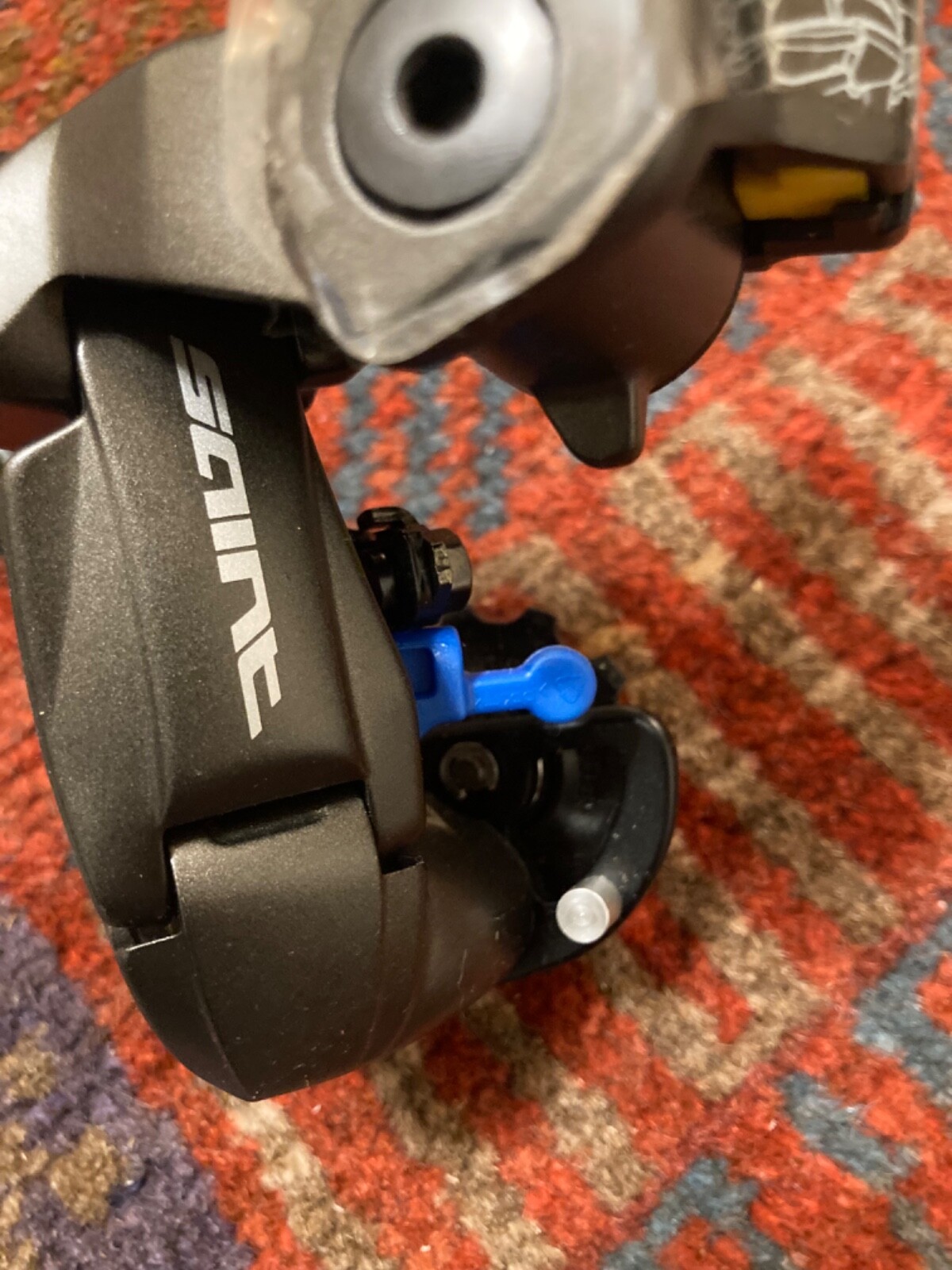 Shimano Saint FH-M800 rear hub and Shimano Saint RD-M800 SGS rear derailleur