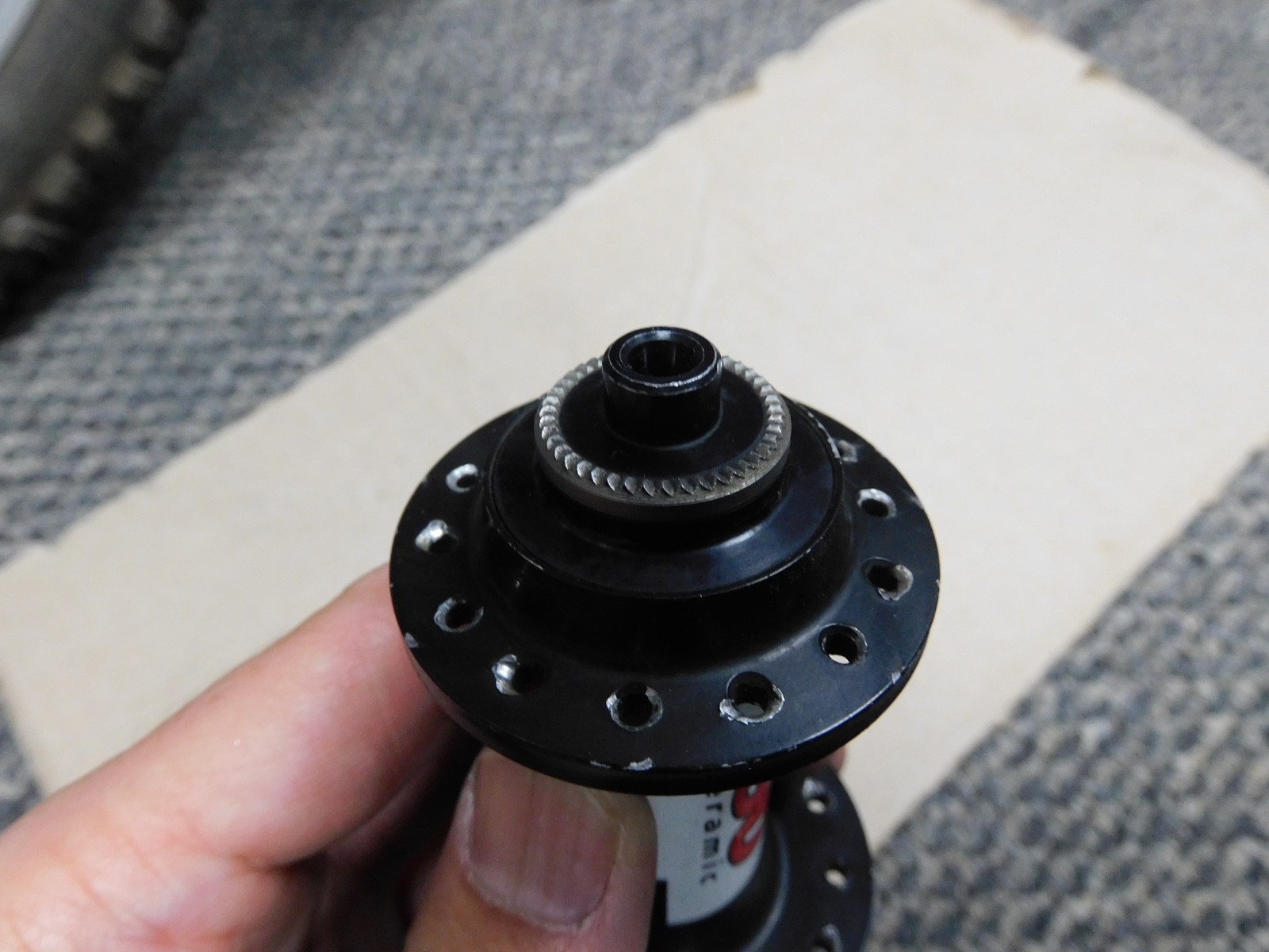 DT Swiss 190 ceramic hub, Front (used)
