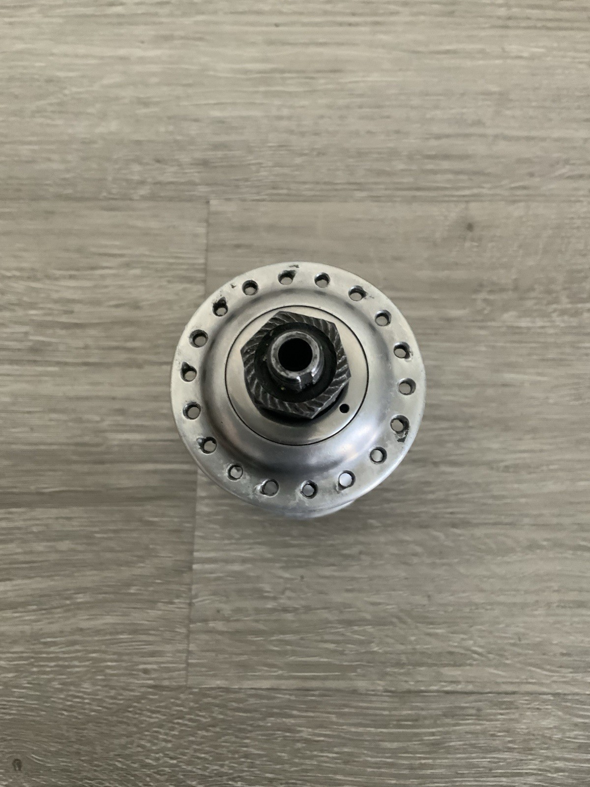 CAMPAGNOLO RECORD FRONT HUB 36 HOLE 100 MM SPACING