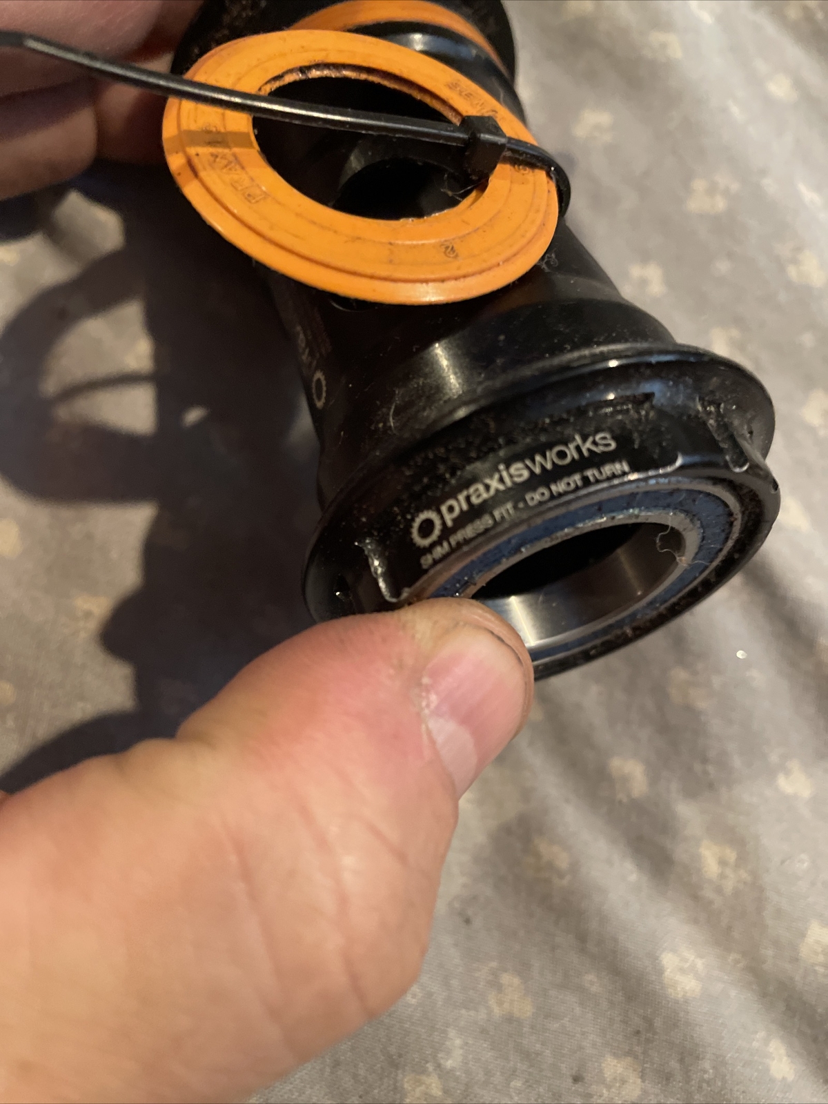 praxis works bottom backet adapter 68mm shell. 24mm press fit PF30
