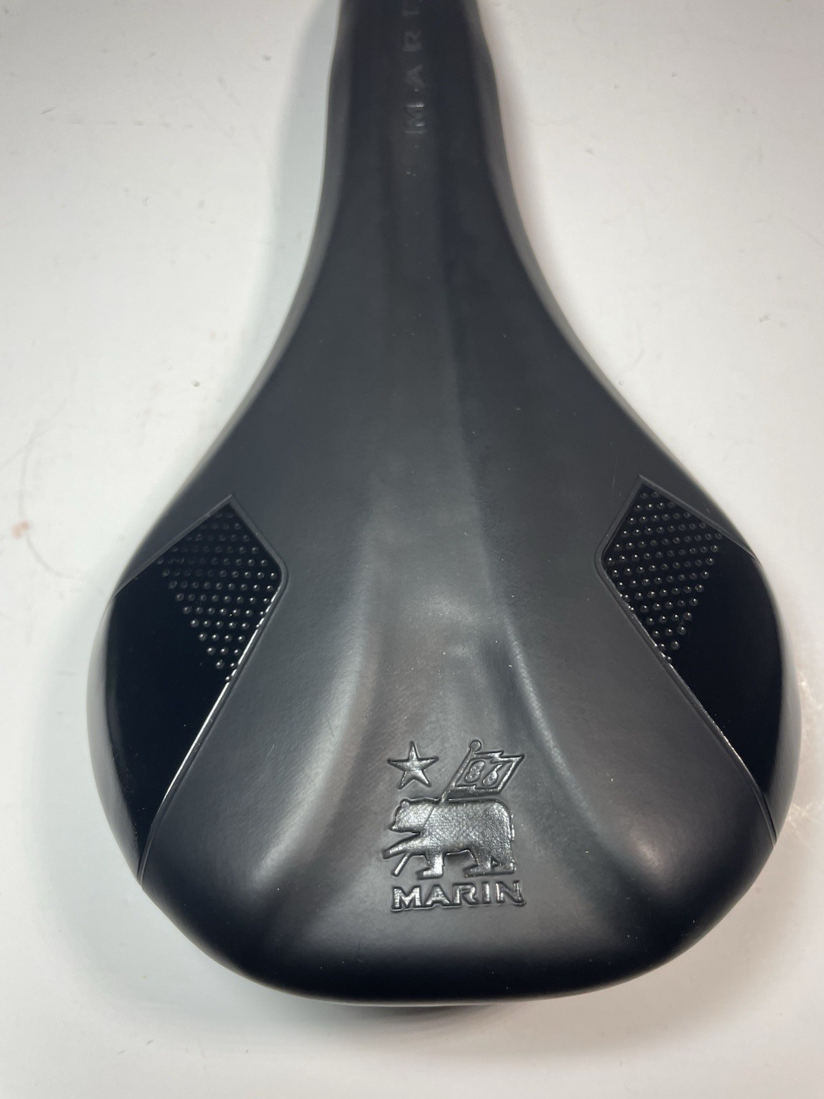 Marin Black Mountain Bike Saddle – READ!