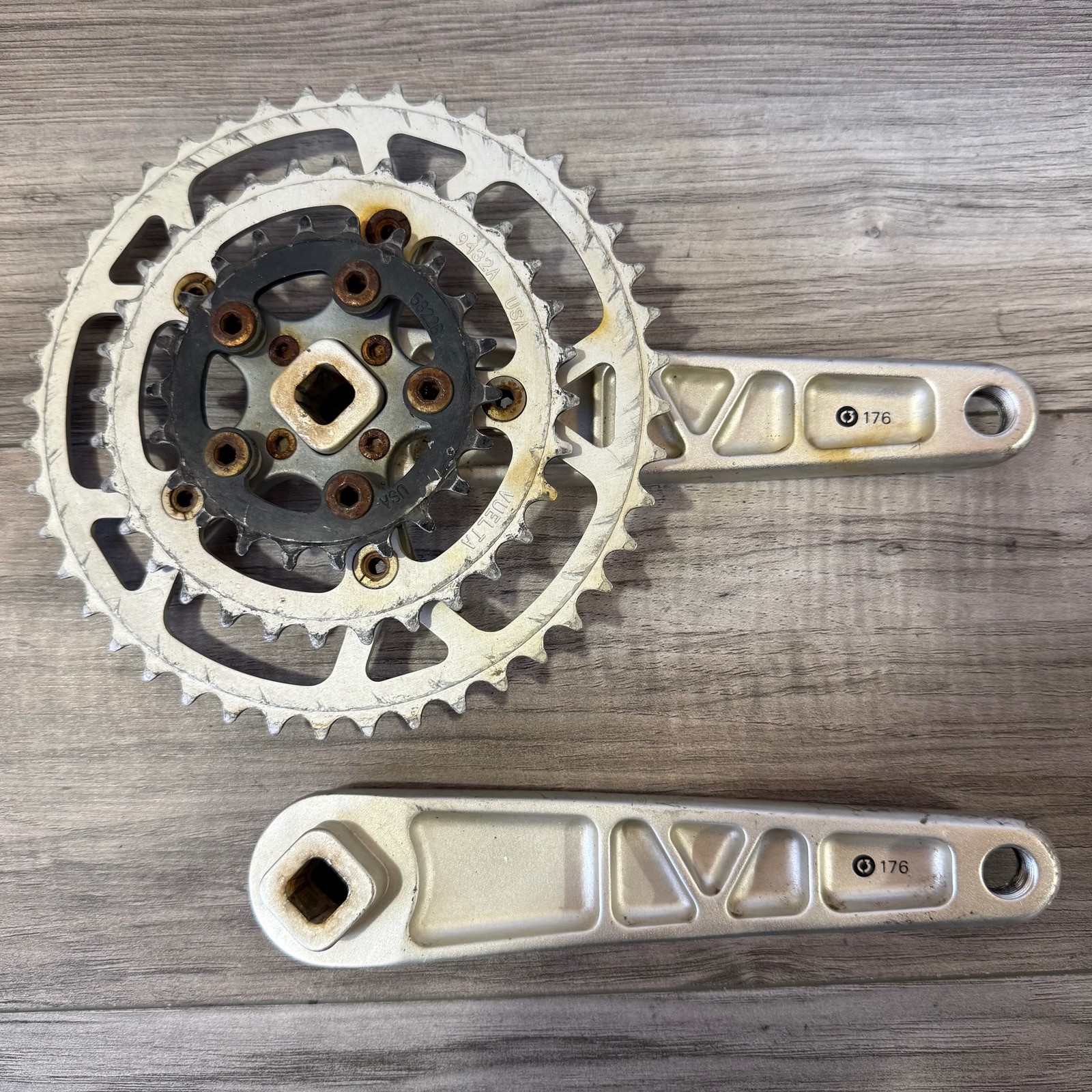 Kona Curve C3 MTB Crankset 176 Square Taper Triple 94BCD 22 32 44 Silver