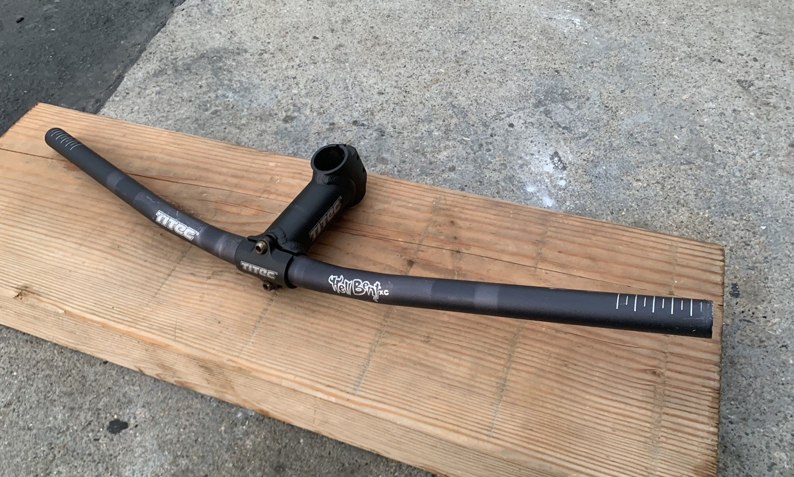 Vintage TITEC Hell Bent XC Riser MTB Aluminum Handlebar And Stem 640mm, Black
