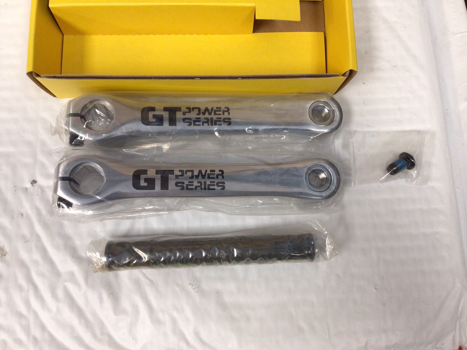 GT Power Series Polished Alloy Crank Set Without Chainring 175mm 22mm