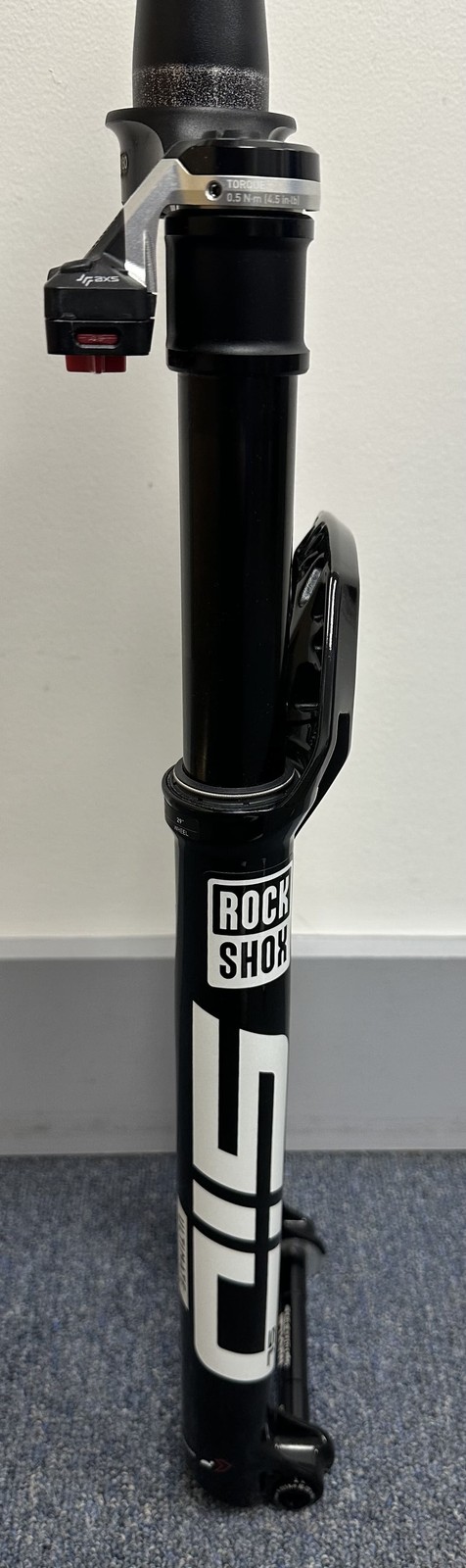 RockShox SID SL Ultimate Flight Attendant Race Day 29″ Fork: 110mm, Boost, *OE*