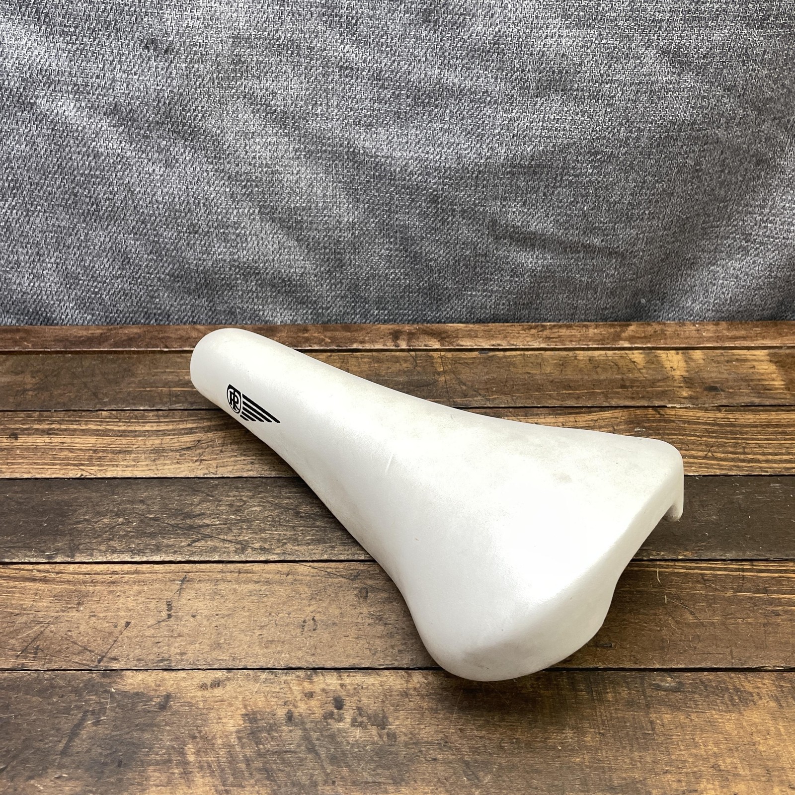 Vintage Ritchey Logic Saddle White 90s MTB Seat TR Tom Ritchey Mountain