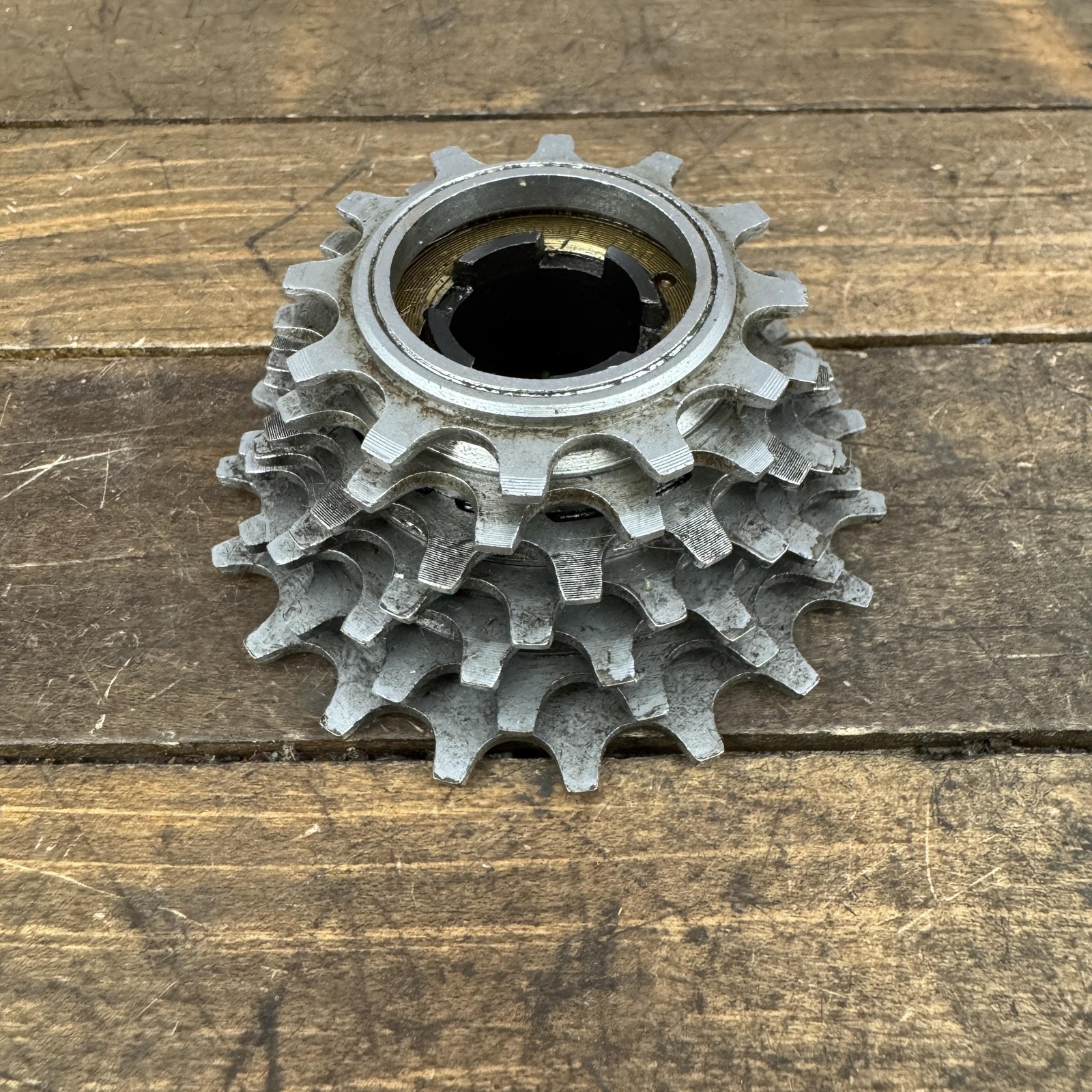 Vintage Suntour Winner Pro 7 Speed Freewheel 12-19T 19T Silver Road Bike Japan
