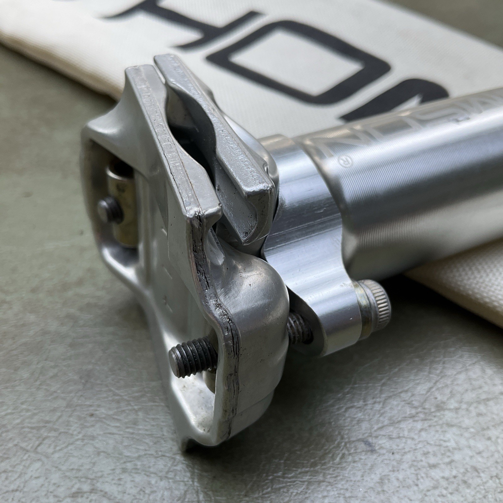 Thomson Elite Setback Seatpost 30.9 X 410mm – Silver SP-E127-SB