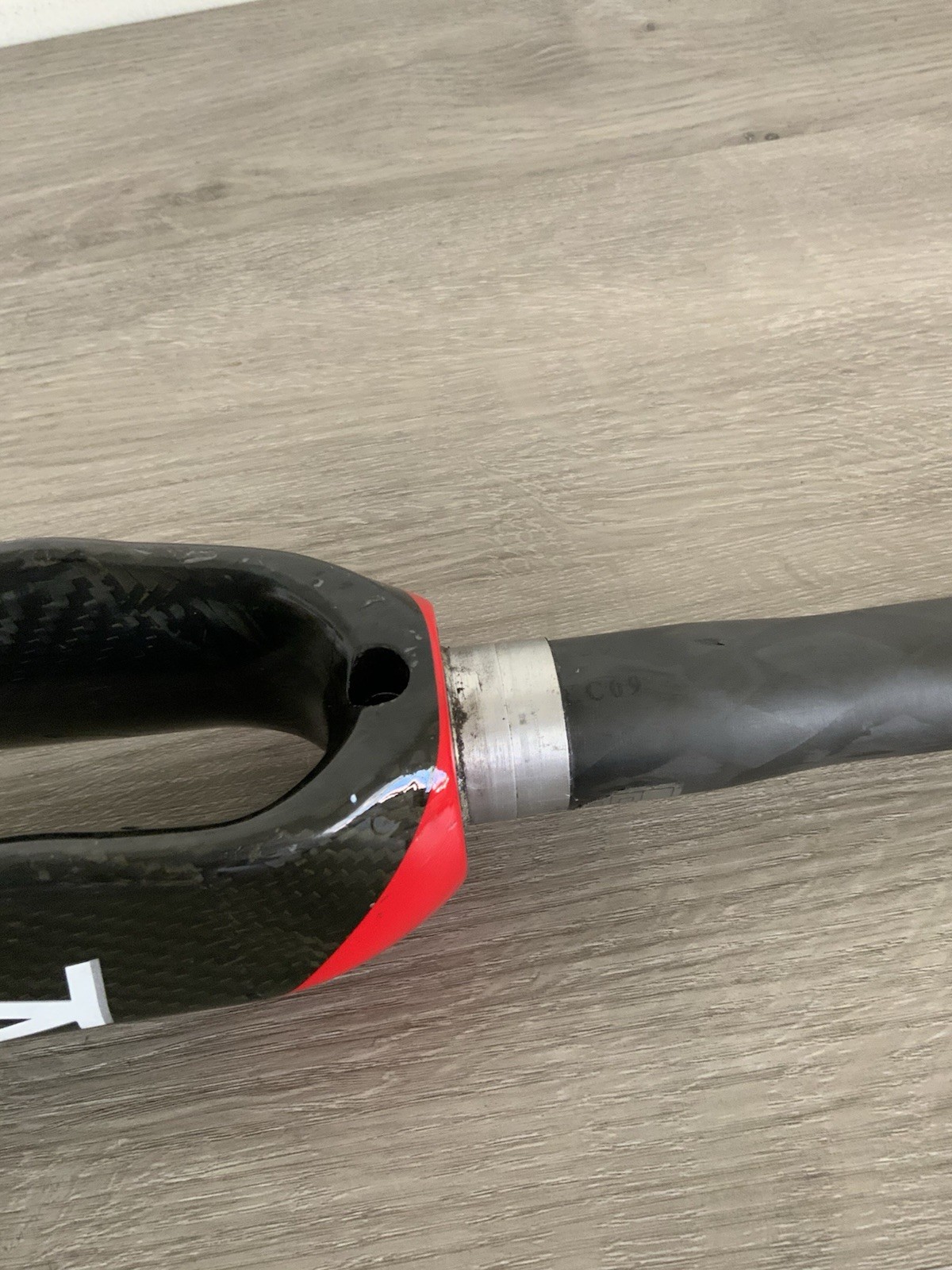 KUOTA CARBON FORK 700C TAPERED STEERER 258 MM LENGTH 398 GRAMS