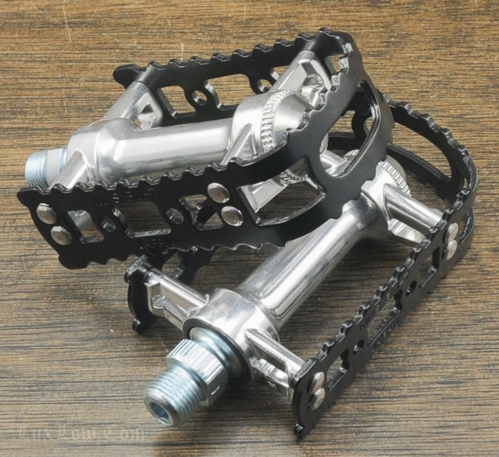 NOS MKS BM-7 Old School BMX Bike PEDALS 9/16″ Platform Road Tour Cruiser Bicycle