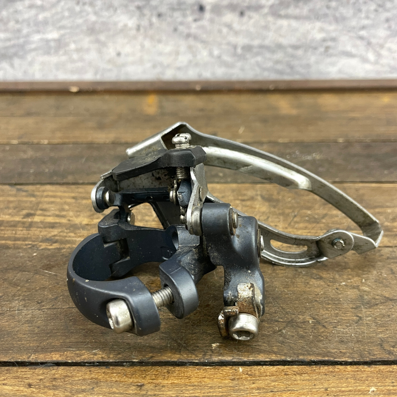 Vintage Shimano Deore LX FD-M570 Front Derailleur 31.8 mm Top Pull Mega 9 C6