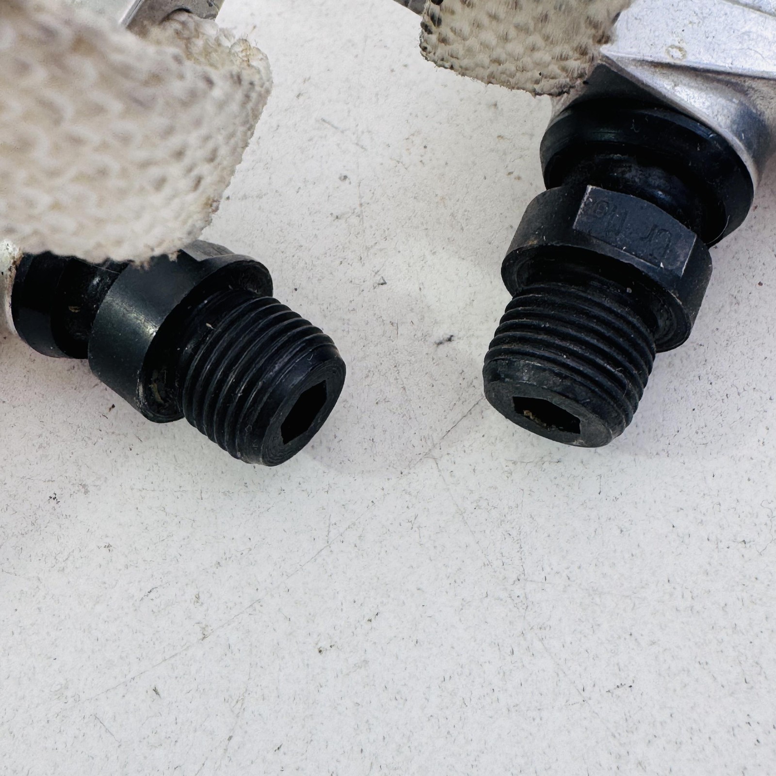 Vintage Shimano 105 PD-1050 Pedals 9/16 Toe Clips Straps Road Bike Japan A81
