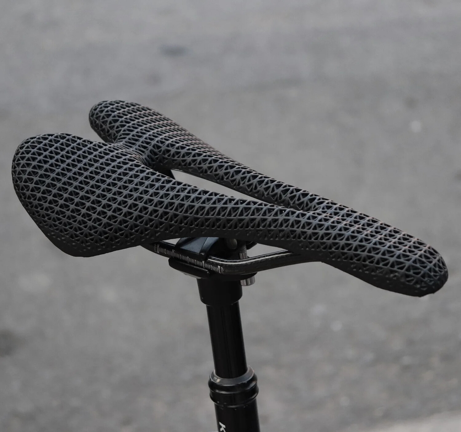 3D Printed Bike Saddle Carbon Fiber Hollow Comfortable Breathable Seat 275x143mm