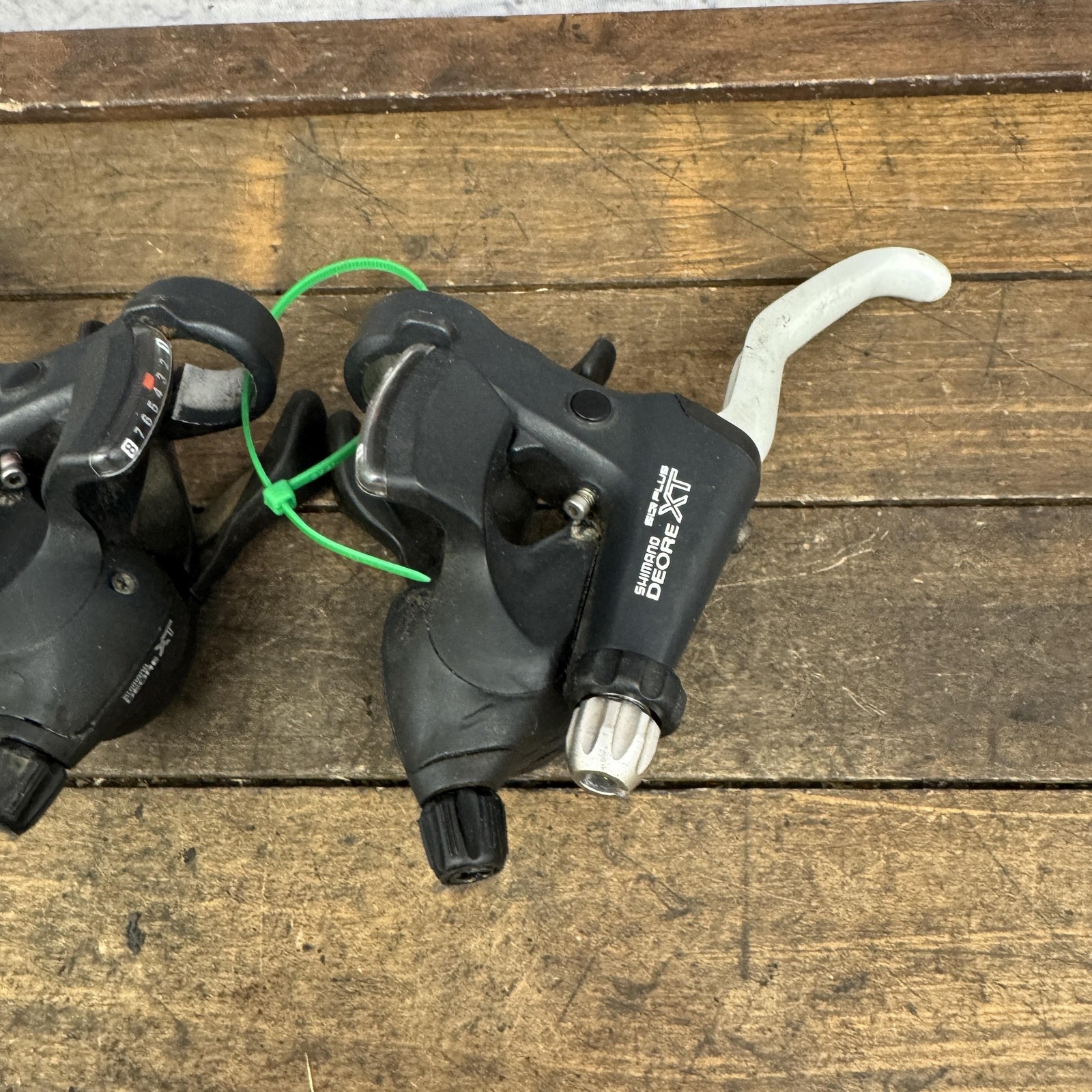 Vintage Shimano Deore XT ST-M737 3×8 Shifters Brake Lever Set Cracked Indicators