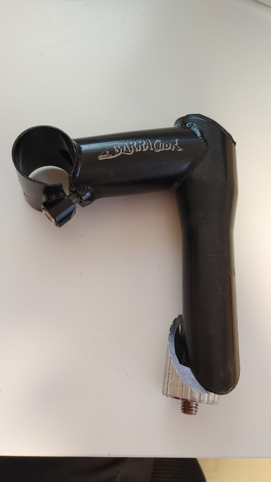 Barracuda Quill Stem 1 1/8″ threaded fork, 80mm x 25.4mm clamp, Black