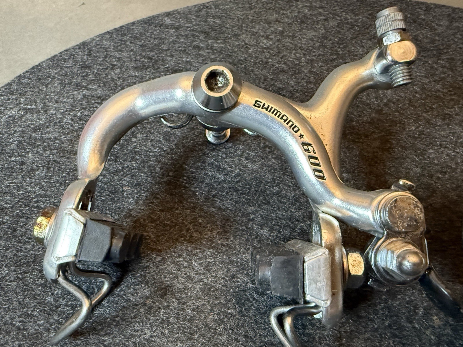 Vintage Shimano 600 Arabesque Brake Caliper Set Front & Rear Silver