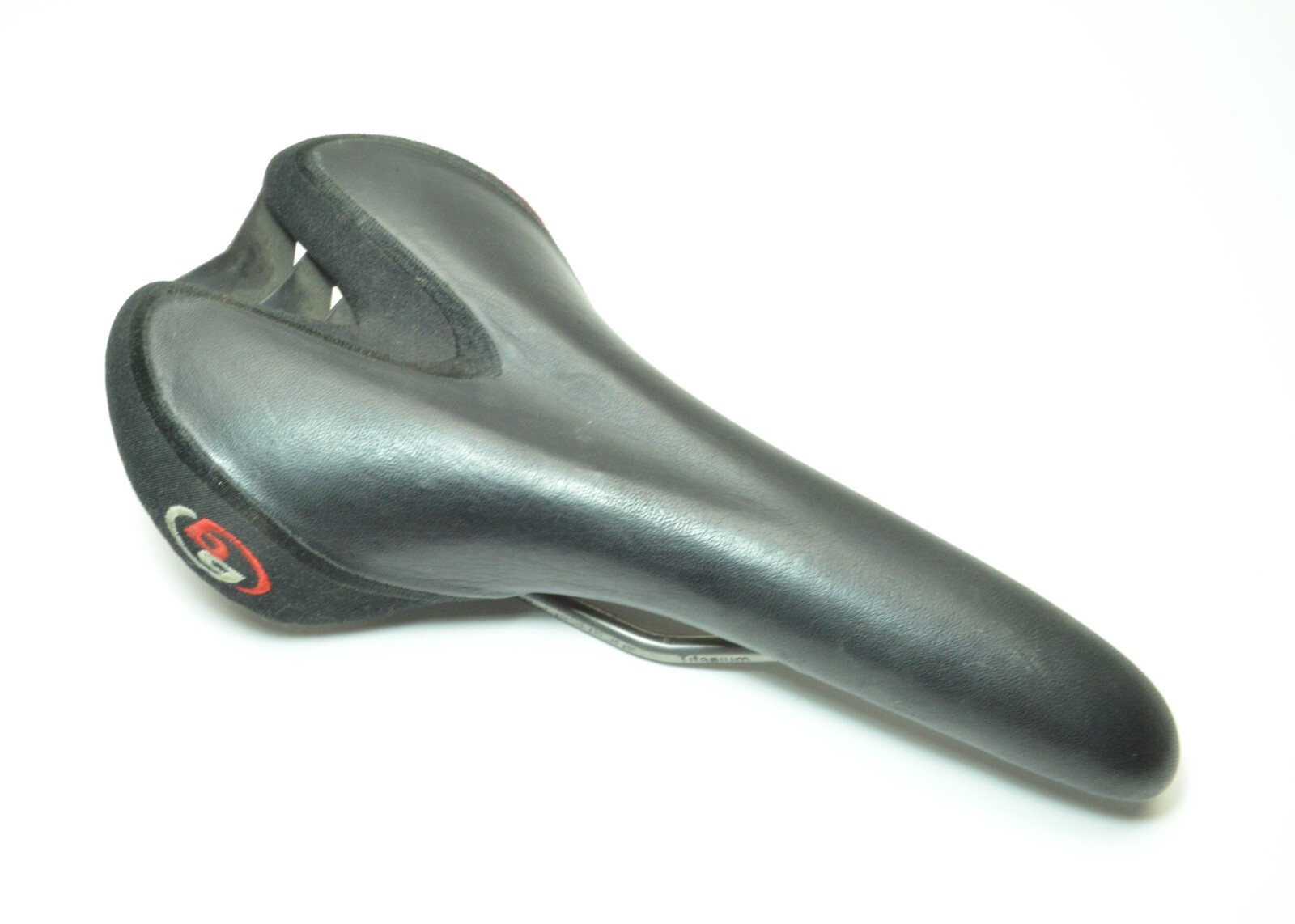 SPECIALIZED VL-BG-07 BODY GEOMETRY 139 MM ROAD BICYCLE TITANIUM RAIL SEAT SADDLE